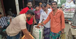 সরবরাহ কমে পেঁয়াজের দামে ঊর্ধ্বগতি; প্রতি মণে বেড়েছে ৩০০-৪০০ টাকা